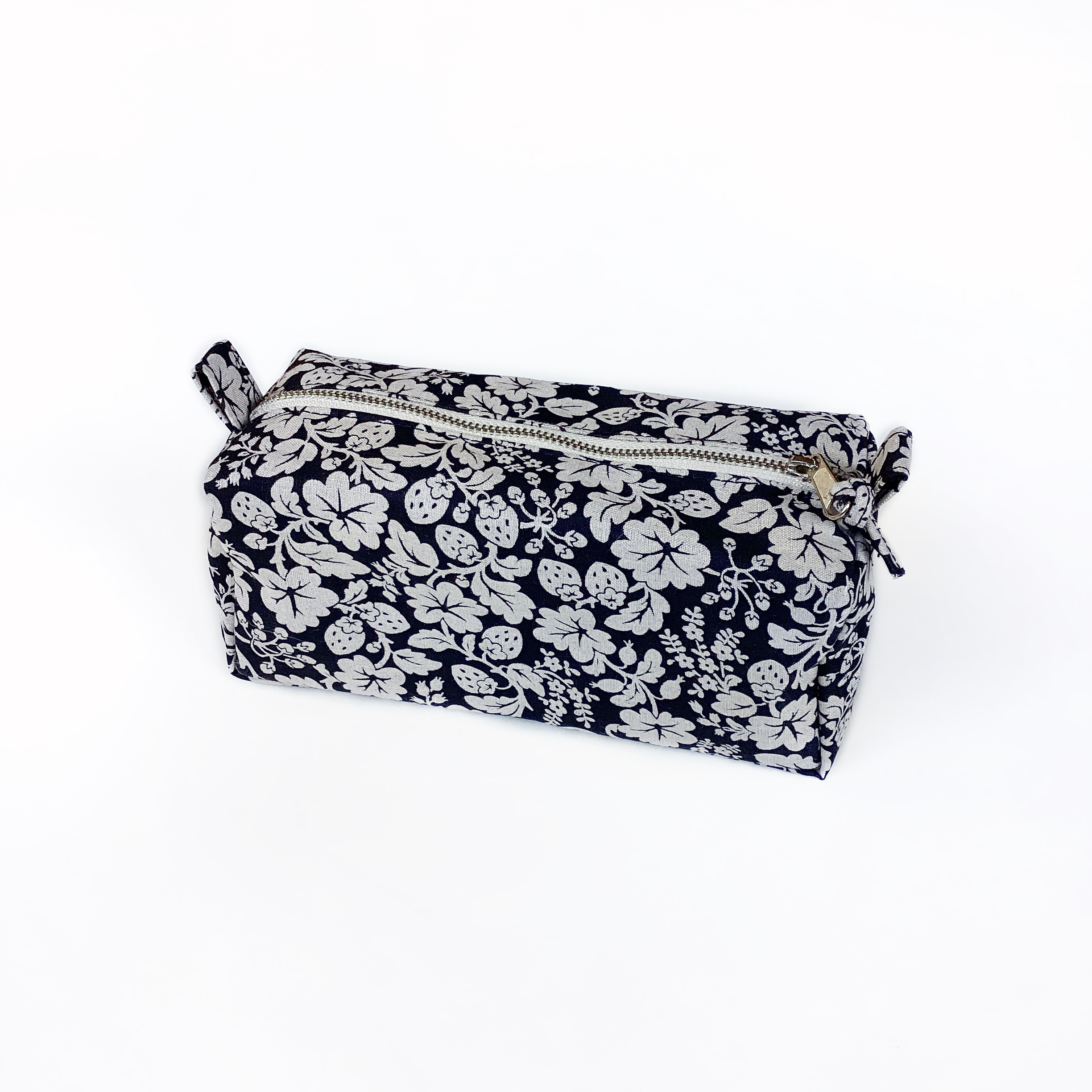 R&D.M.Co- (OLDMAN'S TAILOR)