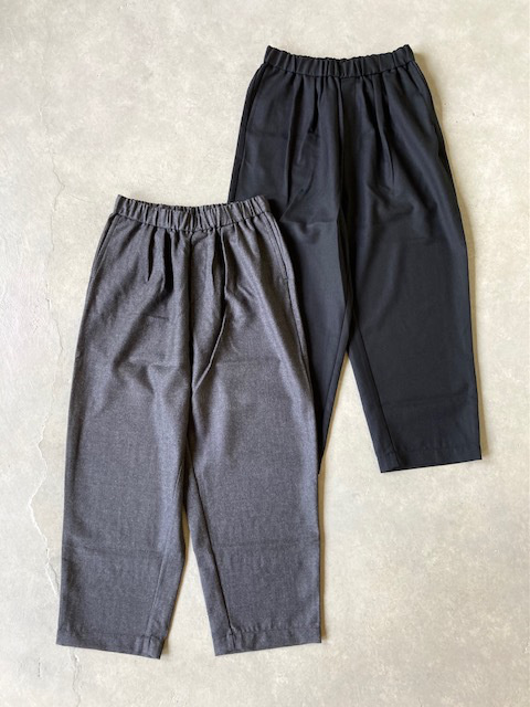 maison de soil WORSTED SERGE 2TUCK TAPERED EASY PANTS