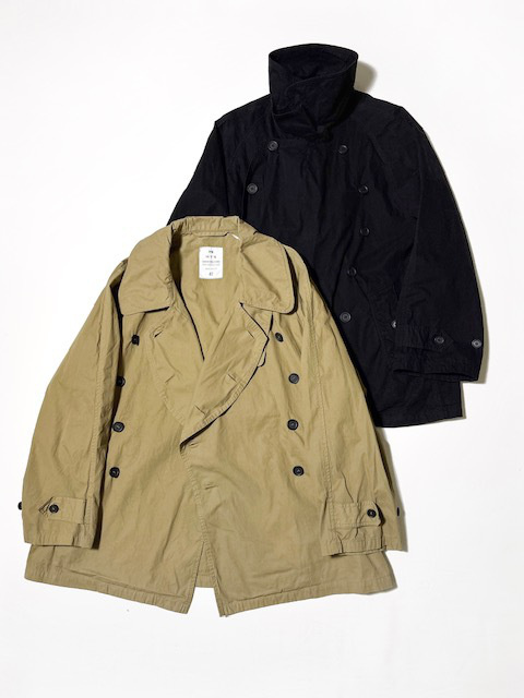 HTS (HARROW TOWN STORES)  MEDIUM WEIGHT PEACH SKIN COTTON  DOUBLE OVER SHORT COAT