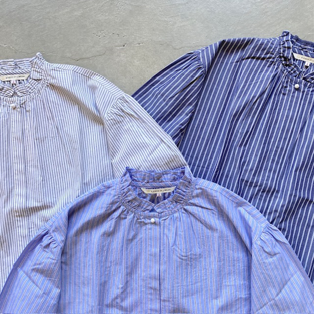 A PIECE OF LIBRARY タイプライターストライプ ブリーズラインフリルブラウス