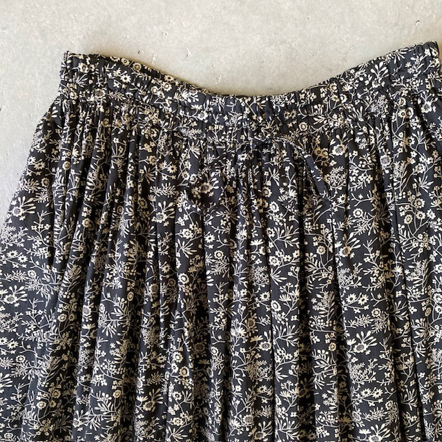 SOIL COTTON SLUB SMALL FLOWER PRINT GATHERED SKIRT