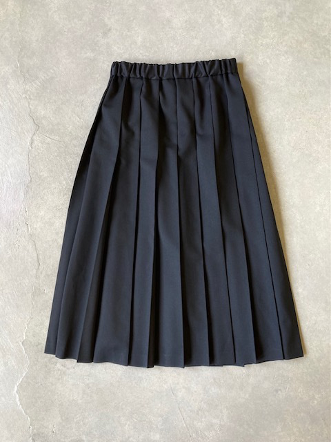 A PIECE OF LIBRARY  スマートメリノウール  クラシックプリーツスカート