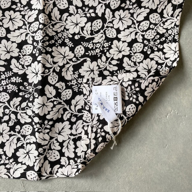 R&D.M.Co- (OLDMAN'S TAILOR) WILD BERRY KITCHEN CLOTH