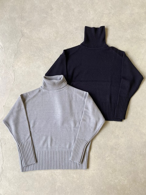 MORIKA MERINO WOOL SUPER TURTLE