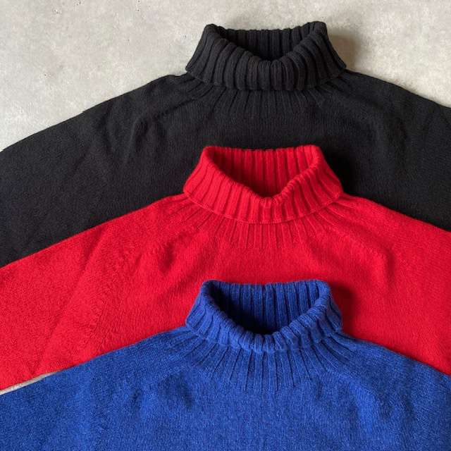 Modele Particulier ARMEN GEELONG LAMBS WOOL SEAM FREE   POLO NECK SADDLE SHOULDER P/O