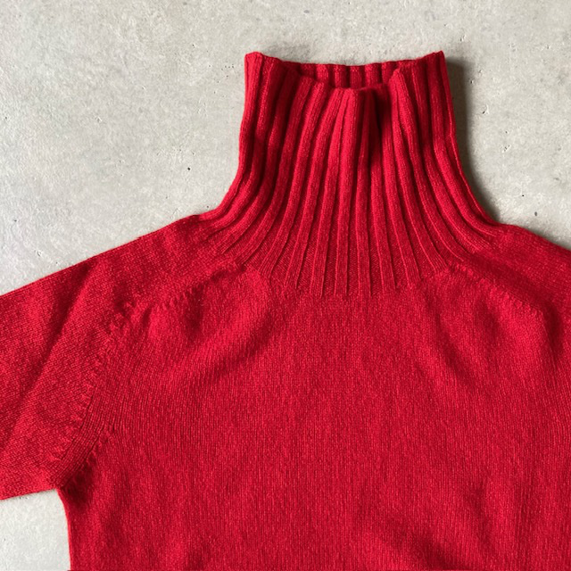 Modele Particulier ARMEN GEELONG LAMBS WOOL SEAM FREE   POLO NECK SADDLE SHOULDER P/O