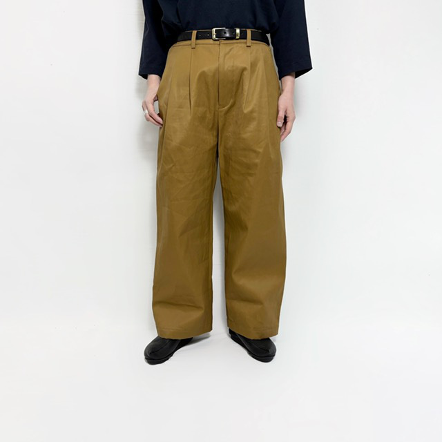 A PIECE OF LIBRARY クラシックウェポンマスターワイドパンツ