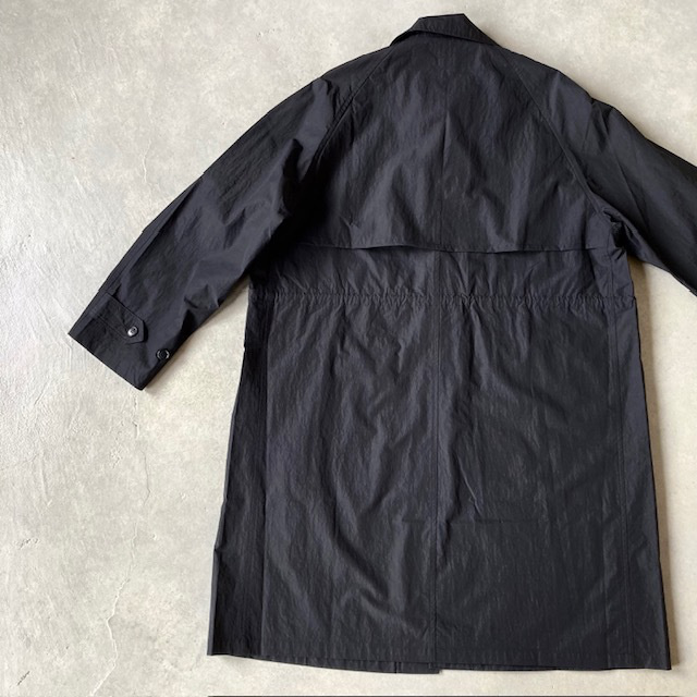 HTS (HARROW TOWN STORES) NYLON COTTON BALMACAAN COAT with GUSSETED POCKET