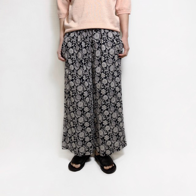 SOIL 80s VOILE TWO TONE FLOWER PRINT WIDE EASY PANTS&nbsp;