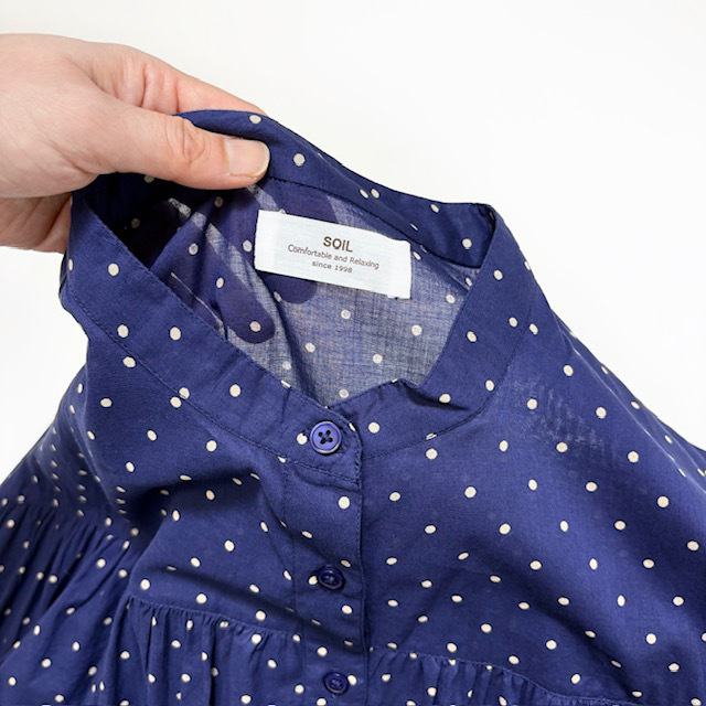 SOIL 80’s COTTON VOILE DOT PRINT BANDED COLLAR FRENCH/SL SHIRT