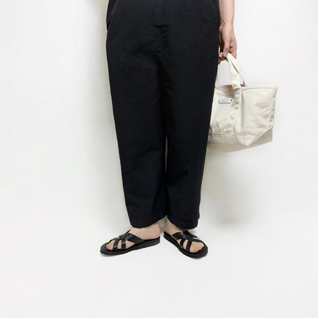 b9 collection クロスベルトサンダル