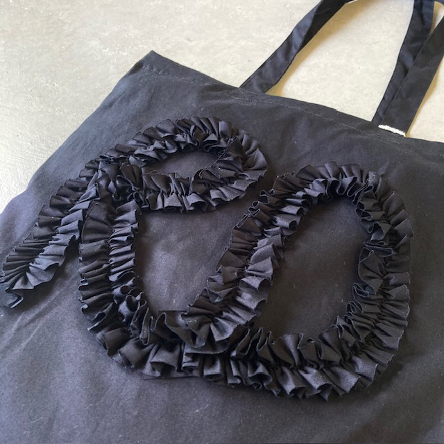 R&D.M.Co- (OLDMAN'S TAILOR) R・D FRILL EMBROIDERY TOTE BAG