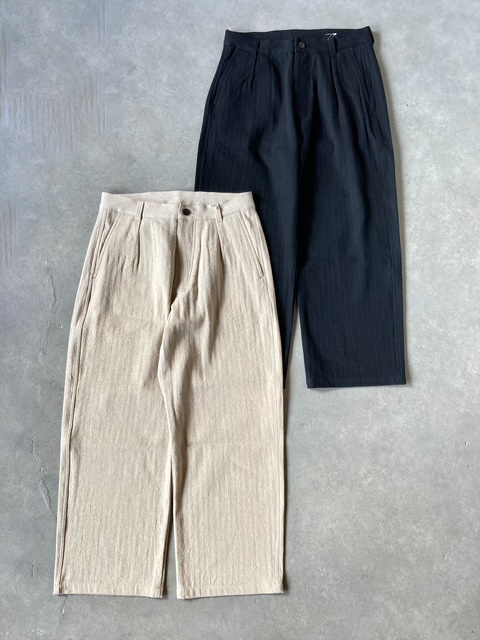 ARMEN  COTTON LINEN HERRINGBONE  ONE-TUCK PANTS