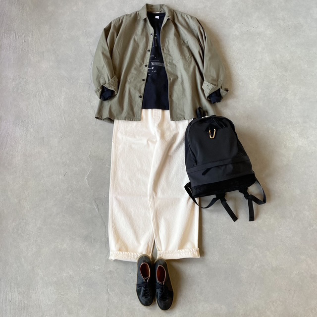 HTS (HARROW TOWN STORES) COTTON HERRINGBONE WASH ONE-UP COLLAR SHIRT