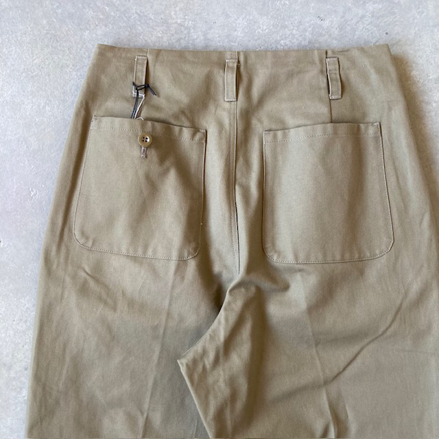 MORIKA ペグトップトラウザーズ