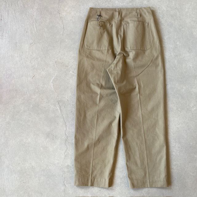 MORIKA ペグトップトラウザーズ