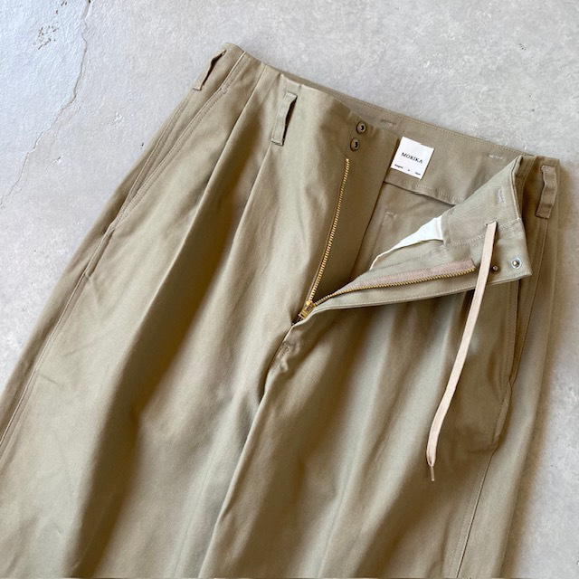 MORIKA ペグトップトラウザーズ